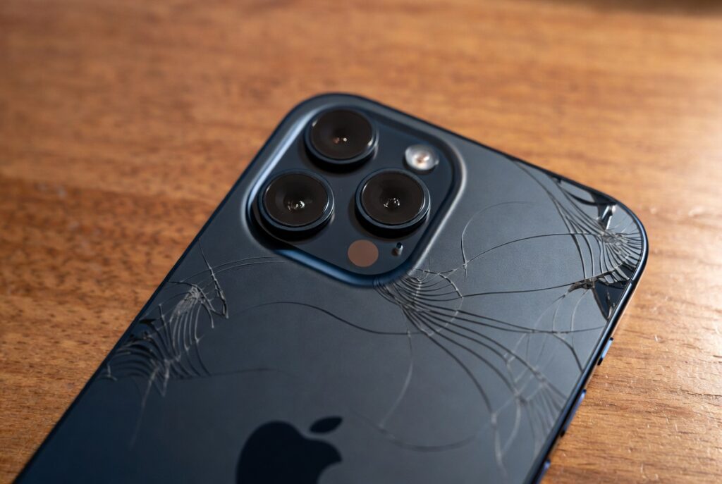 Cracked iPhone 17e Back Glass - ifixit.org.uk