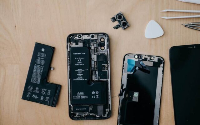 Phone Batteries Will Have to Be Easier to Remove: What the EU Rule Means for Repairs and Your Next Phone