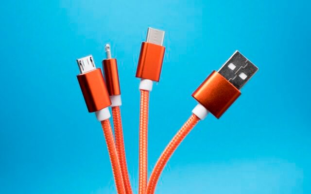 How to Clean a Phone Charging Port Safely (Without Damaging It)