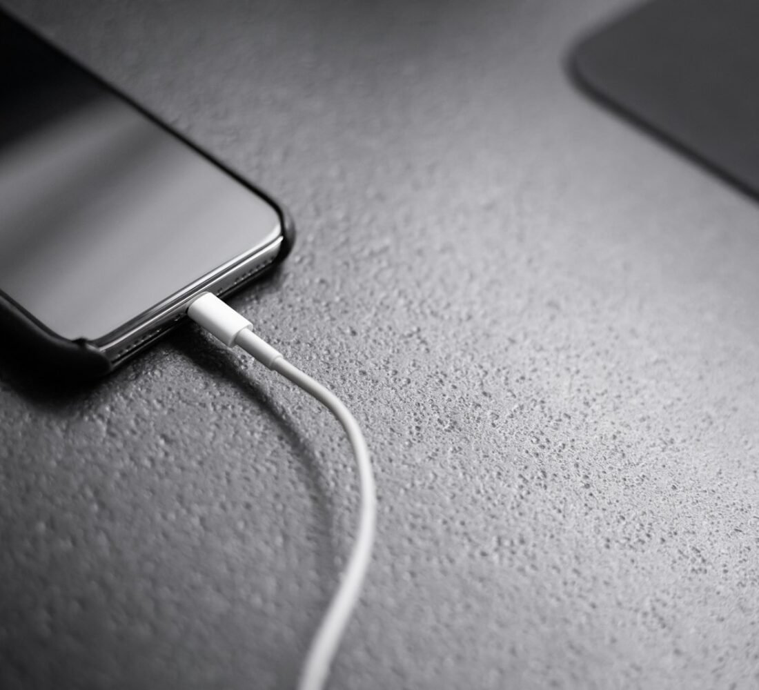 Phone Overheating While Charging? Causes and Safe Fixes (UK Guide)